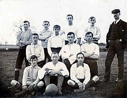 Football team, New Earswick, 1906