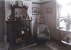 Living room in 1912